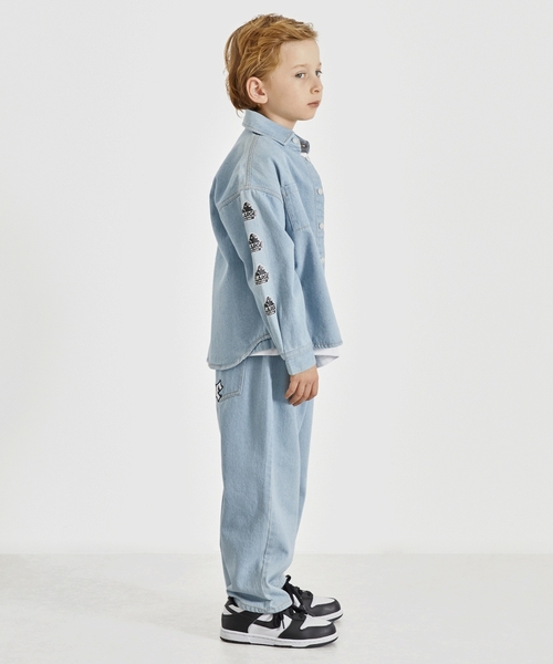 XLARGE KIDS（エクストララージキッズ）の「ヒップパッチロゴ デニムパンツ（デニムパンツ・キッズ・ブルー/ライトブルー・120cm/90cm/140cm/130cm/110cm/100cm）」の20枚目の写真