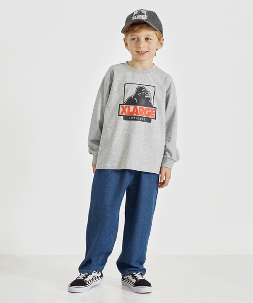 XLARGE KIDS（エクストララージキッズ）の「ヒップパッチロゴ デニムパンツ（デニムパンツ・キッズ・ブルー/ライトブルー・120cm/90cm/140cm/130cm/110cm/100cm）」の3枚目の写真