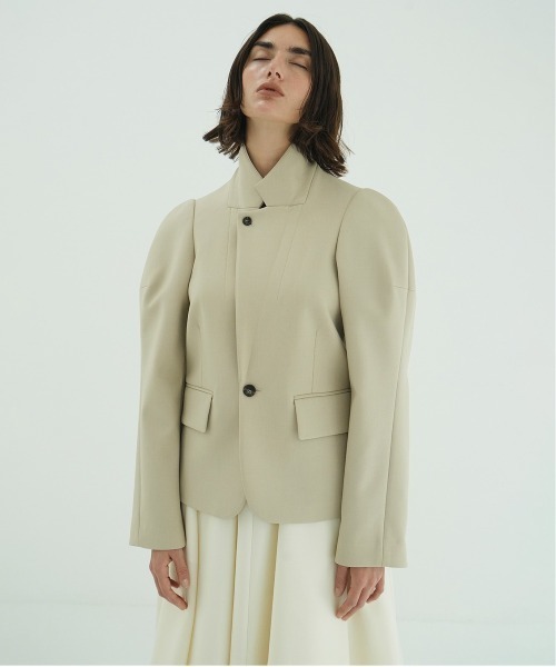 CLANE（クラネ）の「SCULPTED SLEEVE COMPACT JACKET（テーラードジャケット・レディース・ブラック/ベージュ・1/2）」の17枚目の写真