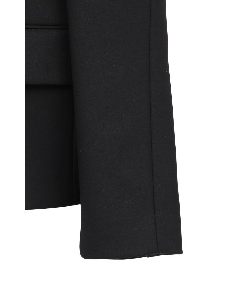 CLANE（クラネ）の「SCULPTED SLEEVE COMPACT JACKET（テーラードジャケット・レディース・ブラック/ベージュ・1/2）」の21枚目の写真