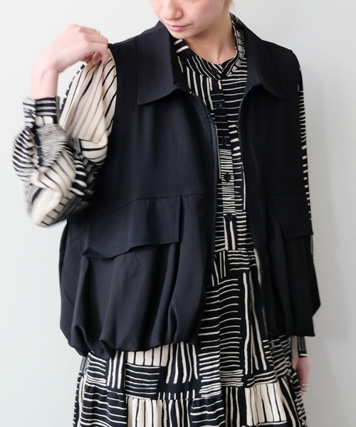 DOLLUPOOPS(ドールアップウップス)の「Gathered Balloon Vest(ギャザーバルーンベスト)(ベスト・レディース・ブラック/チャコール・FREE)」の2枚目の写真