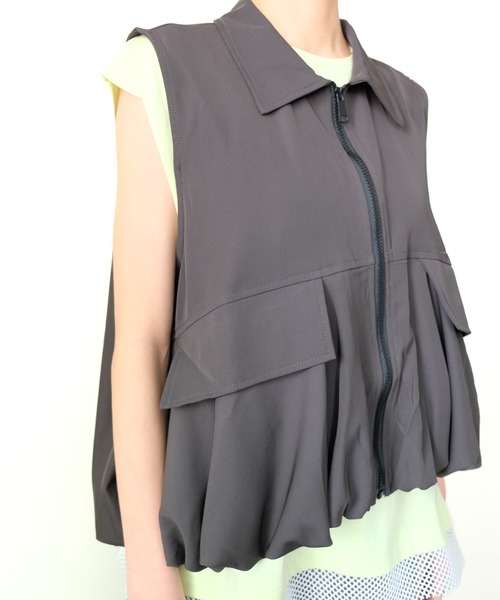DOLLUPOOPS(ドールアップウップス)の「Gathered Balloon Vest(ギャザーバルーンベスト)(ベスト・レディース・ブラック/チャコール・FREE)」の16枚目の写真