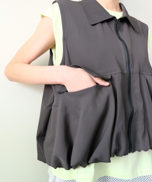 DOLLUPOOPS(ドールアップウップス)の「Gathered Balloon Vest(ギャザーバルーンベスト)(ベスト・レディース・ブラック/チャコール・FREE)」の17枚目の写真