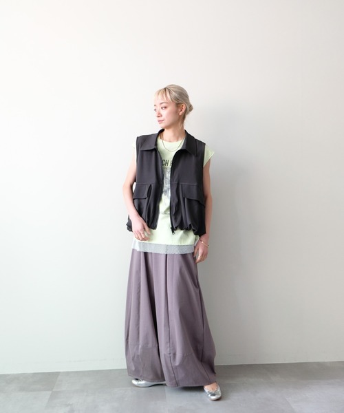 DOLLUPOOPS(ドールアップウップス)の「Gathered Balloon Vest(ギャザーバルーンベスト)(ベスト・レディース・ブラック/チャコール・FREE)」の4枚目の写真