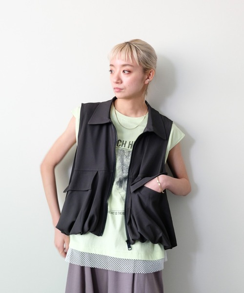 DOLLUPOOPS(ドールアップウップス)の「Gathered Balloon Vest(ギャザーバルーンベスト)(ベスト・レディース・ブラック/チャコール・FREE)」の12枚目の写真