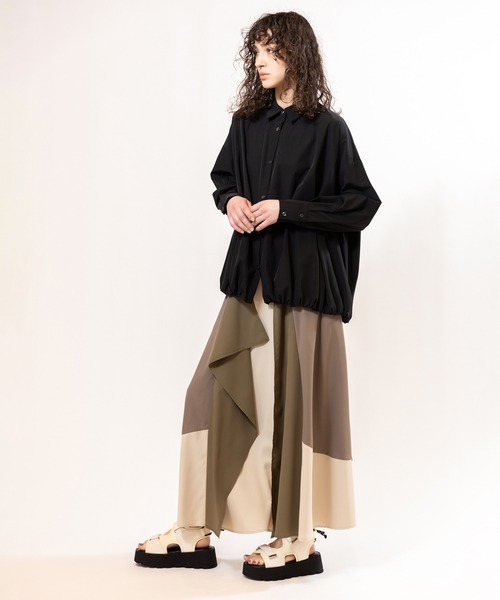 OSMOSIS(オズモーシス)の「バルーンブラウス(シャツ/ブラウス・レディース・ホワイト/ホワイト×ブラック/ブラック・ONE SIZE)」の4枚目の写真