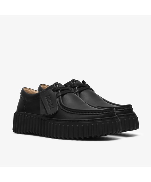 Clarks（クラークス）の「Torhill Bee / レディース トーヒルビー (ブラックレザー)（モカシン/デッキシューズ・レディース・ブラック・UK3.5/UK4/UK4.5/UK5/UK5.5/UK6/UK3）」の4枚目の写真
