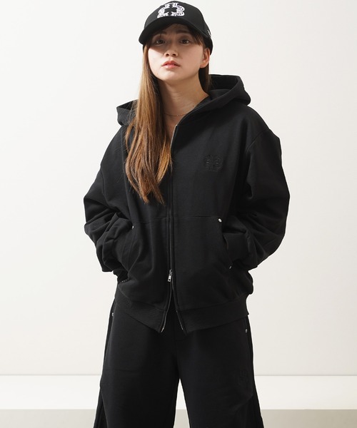 Laufer(ロイファー)の「【Laufer】エンブレム スタッズ ダブルジップ パーカー ショート丈 【セットアップ可能】/ Emblem Studs Double-Zip Hoodie(パーカー・メンズ・ブラウン/ブラック/グレー・M/L/XL)」の19枚目の写真