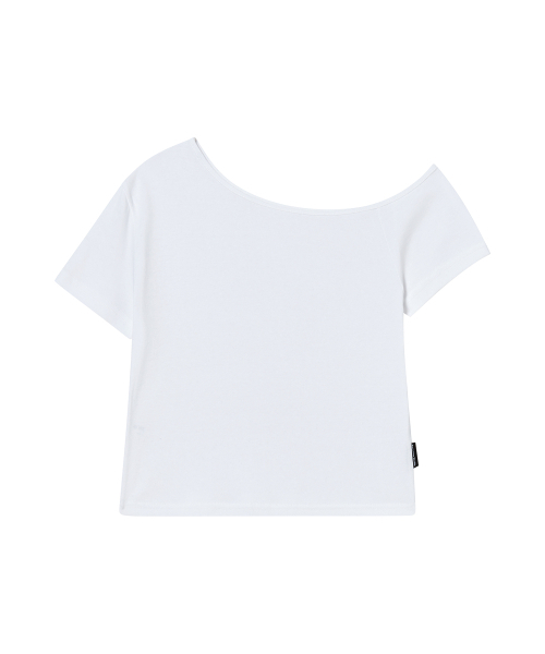 AWESOME STUDIO（オーサムスタジオ）の「アンバランスオフショルダークロップトップホワイト（Tシャツ/カットソー・レディース・ホワイト・FREE）」の6枚目の写真