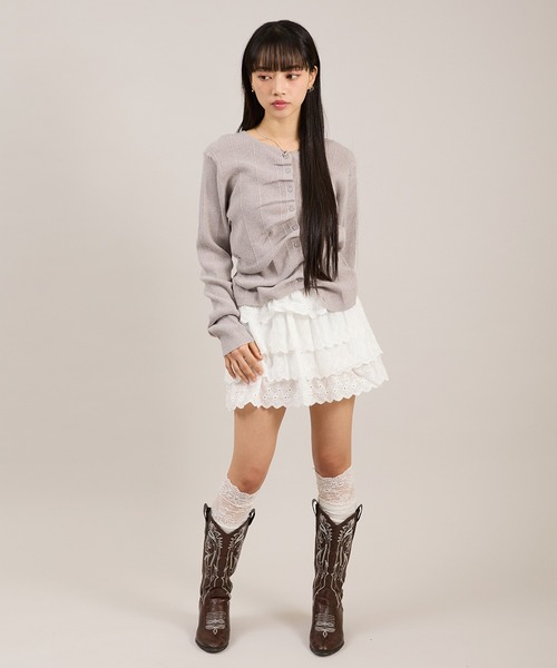 apres jour mignon(アプレジュールミニョン)の「シャーリングボタンカーディガン(カーディガン/ボレロ・レディース・ホワイト/ライトグレー/ライトピンク・LARGE/フリー)」の16枚目の写真