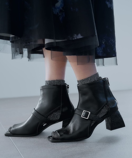 HARE（ハレ）の「エンボスヒールブーサン(HARE)（サンダル・レディース・ブラック・LARGE/MEDIUM）」の5枚目の写真