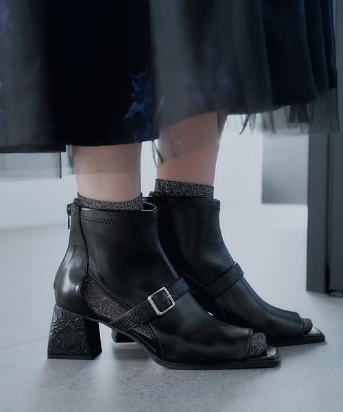 HARE（ハレ）の「エンボスヒールブーサン(HARE)（サンダル・レディース・ブラック・LARGE/MEDIUM）」の7枚目の写真