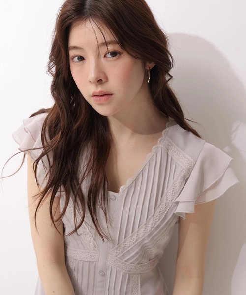 Rirandture（リランドチュール）の「ピンタックレースワンピース（ワンピース・レディース・グレイッシュベージュ/ダークブラウン・2/1）」の16枚目の写真