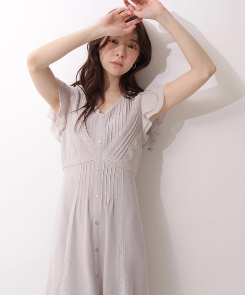 Rirandture（リランドチュール）の「ピンタックレースワンピース（ワンピース・レディース・グレイッシュベージュ/ダークブラウン・2/1）」の20枚目の写真