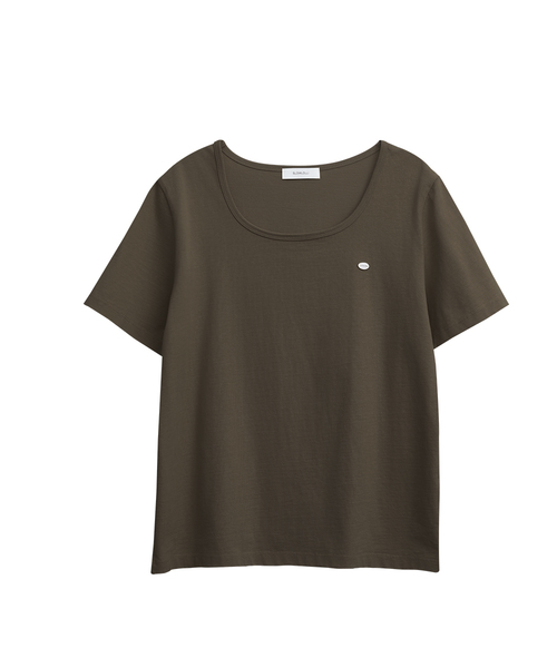 SLOWLOLLI(スローローリ)の「U neck short sleeve t-shirt_4 Colors(Tシャツ/カットソー・レディース・ブラック/ブラウン/アイボリー/Beige・FREE)」の3枚目の写真