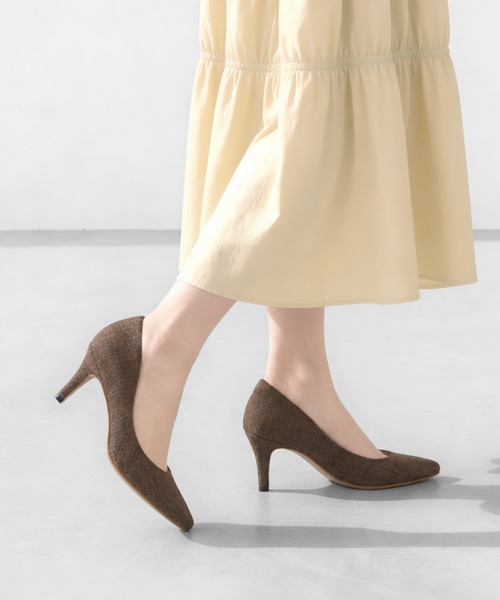 MAMIAN(マミアン)の「iCoN COLORS / ポインテッドトゥリネン パンプス (7.0cmヒール)(パンプス・レディース・キナリ/ブラック/ブラウン・23.0cm/25.0cm/24.5cm/24.0cm/23.5cm/22.5cm)」の1枚目の写真