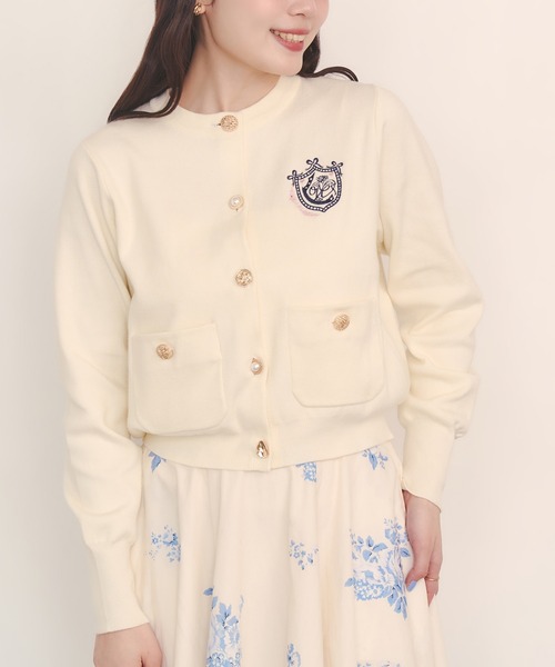 Cath Kidston(キャスキッドソン)の「刺繍ニットカーディガンジャケット Love Notes(ニット/セーター・レディース・サックスブルー/グレー/レッド/ネイビー/アイボリー・FREE)」の3枚目の写真