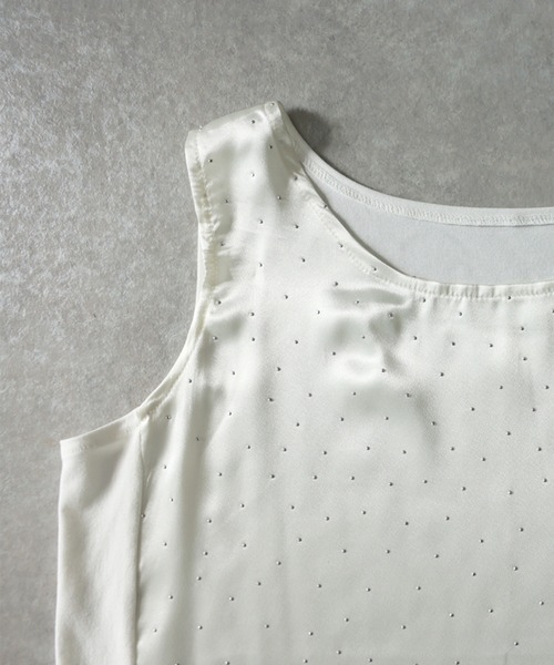 antiqua(アンティカ)の「サテン スタッズ タンクトップ(タンクトップ・レディース・ホワイト/ブラック・ONESIZE)」の15枚目の写真