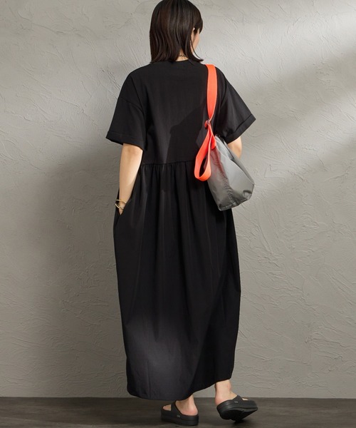 KELTY（ケルティ）の「[KELTY/ケルティ] 別注 異素材切替 ウエストギャザー ワンピース（ワンピース・レディース・ベージュ/ブラック/チャコールグレー・F）」の4枚目の写真