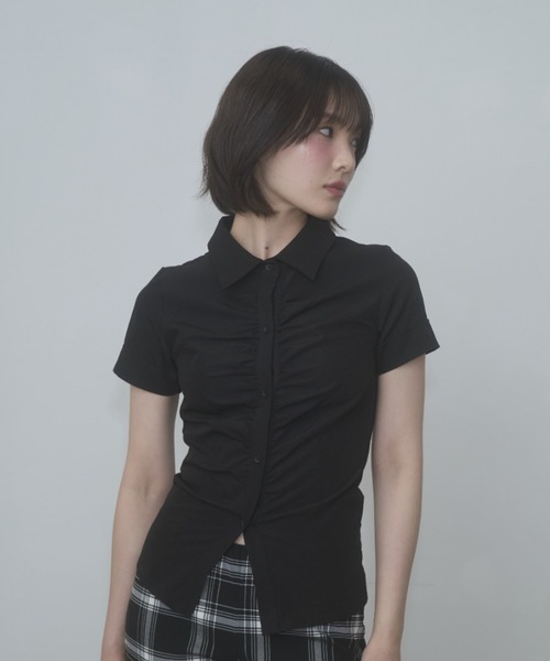 FEKETE(フェケテ)の「gather compact-fit shirt / ギャザータイトシャツ(シャツ/ブラウス・レディース・グレー/ネイビー/ブラック/ミント/ホワイト・SMALL/LARGE/MEDIUM)」の21枚目の写真
