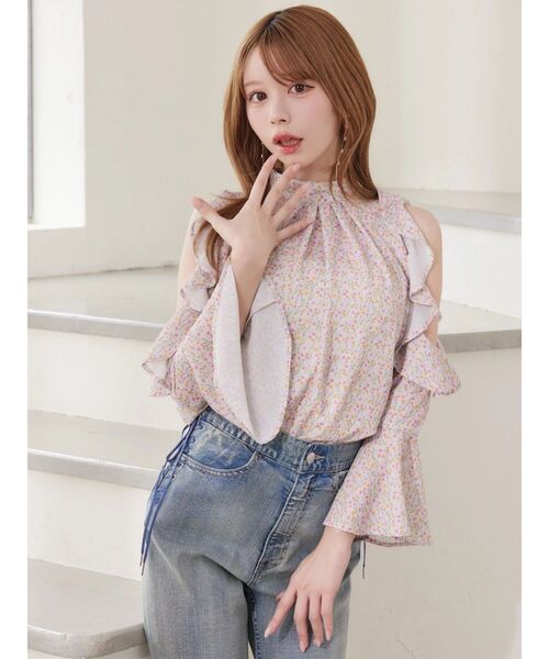 EATME（イートミー）の「【日比谷花壇コラボ】フリルオープンショルダーフラワーブラウス（シャツ/ブラウス・レディース・ピンク/ブラック/イエロー・FREE）」の12枚目の写真