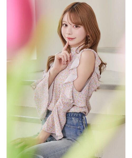 EATME（イートミー）の「【日比谷花壇コラボ】フリルオープンショルダーフラワーブラウス（シャツ/ブラウス・レディース・ピンク/ブラック/イエロー・FREE）」の16枚目の写真