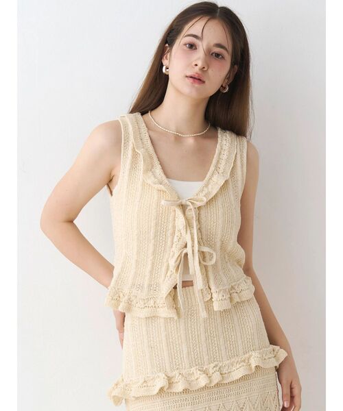 クロシェニットフリルトップス