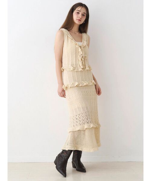 Now me. by NYLON JAPAN（ナウミーバイナイロンジャパン）の「クロシェニットフリルトップス（ニット/セーター・レディース・グリーン/ブラウン/アイボリー・FREE）」の16枚目の写真