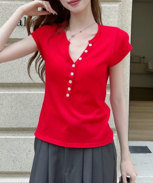 Ada.(エイダ)の「ボタンデザイン ヘンリーネック コンパクト 半袖 カットソー(Tシャツ/カットソー・レディース・レッド/チャコール/ベージュ・FREE)」の10枚目の写真
