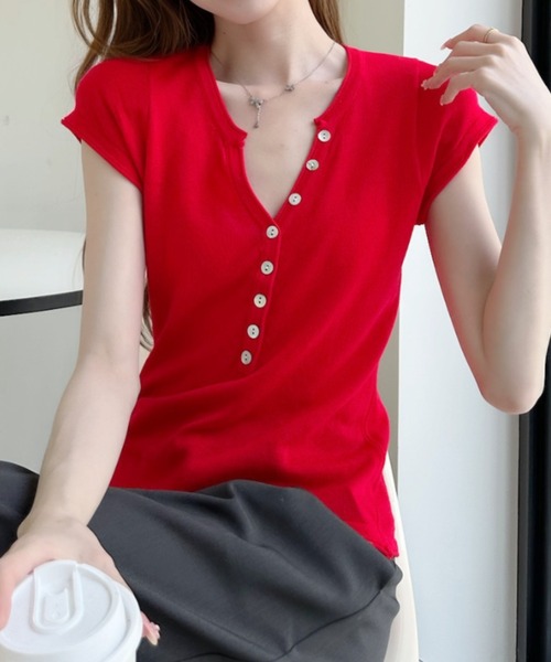 Ada.(エイダ)の「ボタンデザイン ヘンリーネック コンパクト 半袖 カットソー(Tシャツ/カットソー・レディース・レッド/チャコール/ベージュ・FREE)」の12枚目の写真