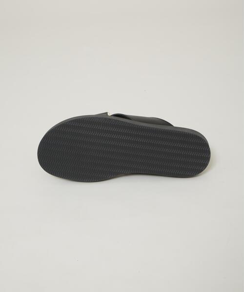 PADRONE(パドローネ)の「PADRONE THE STANDARD LINE/別注CROSS STRAP SANDAL/クロスストラップ(サンダル・メンズ・ブラック・42/41/40)」の6枚目の写真