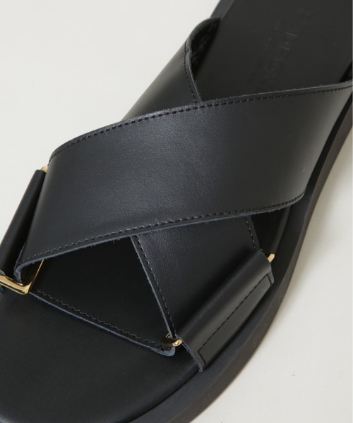 PADRONE（パドローネ）の「PADRONE THE STANDARD LINE/別注CROSS STRAP SANDAL/クロスストラップ（サンダル・メンズ・ブラック・42/41/40）」の7枚目の写真