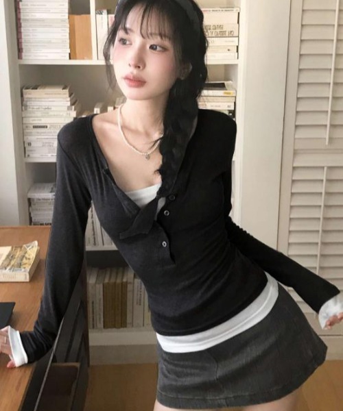semplice（センプリチェ）の「カットソー【韓国ファッション】（Tシャツ/カットソー・レディース・ブラック/ベージュ/ダークグレー・F）」の5枚目の写真