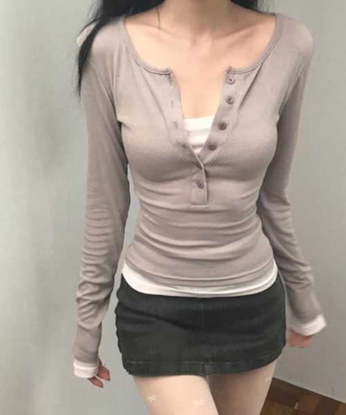 semplice（センプリチェ）の「カットソー【韓国ファッション】（Tシャツ/カットソー・レディース・ブラック/ベージュ/ダークグレー・F）」の10枚目の写真