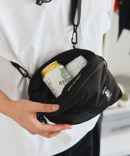 COBMASTER(コブマスター)の「別注 KOOLTHING SOFT COOLER BAG XS クールシング ソフトクーラーバッグ【保冷】(ショルダーバッグ・レディース・オレンジ/ライム/グレー/ブラック・ONE SIZE)」の6枚目の写真