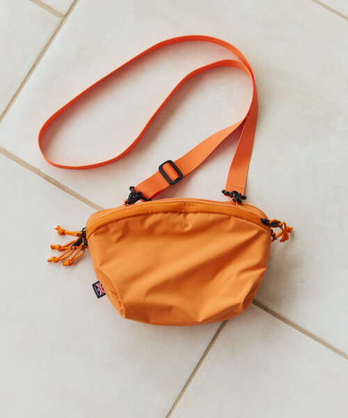 COBMASTER(コブマスター)の「別注 KOOLTHING SOFT COOLER BAG XS クールシング ソフトクーラーバッグ【保冷】(ショルダーバッグ・レディース・オレンジ/ライム/グレー/ブラック・ONE SIZE)」の10枚目の写真