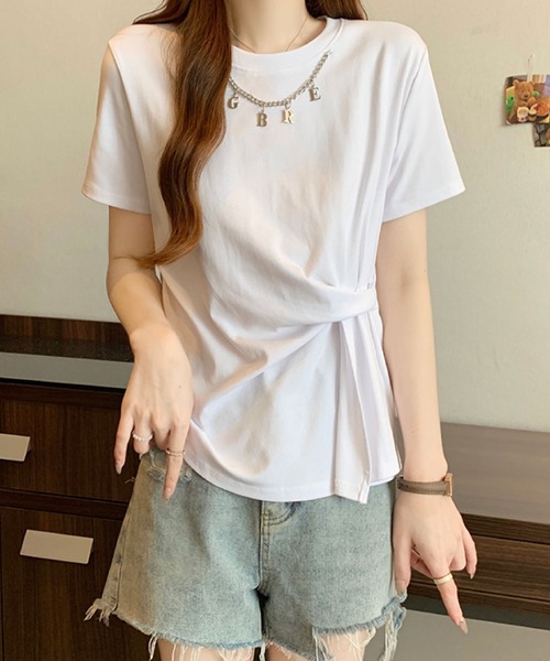 2ly2(トゥーリートゥー)の「チェーンネックデザイン ドレープトップス(Tシャツ/カットソー・レディース・ブルー/ブラック/ピンク/ホワイト・FREE)」の19枚目の写真
