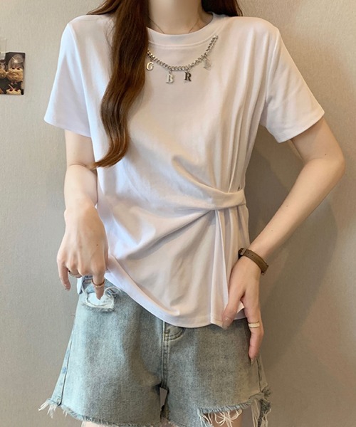 2ly2(トゥーリートゥー)の「チェーンネックデザイン ドレープトップス(Tシャツ/カットソー・レディース・ブルー/ブラック/ピンク/ホワイト・FREE)」の16枚目の写真