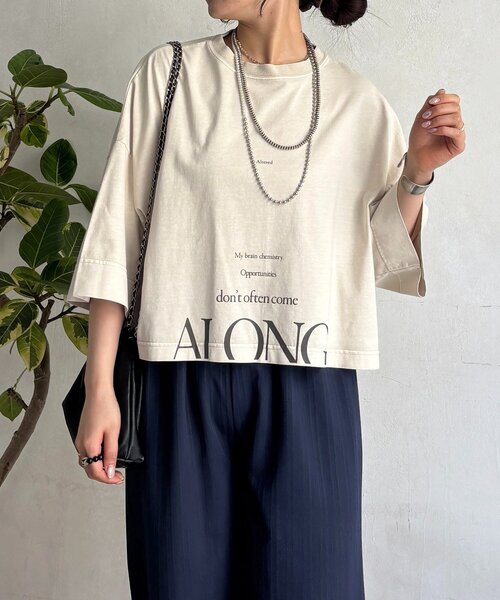 un dix cors(アンディコール)の「ピグメントオーバーロゴTEE(Tシャツ/カットソー・レディース・チャコールグレー/オフホワイト/ピンク/ベージュ・FREE)」の5枚目の写真