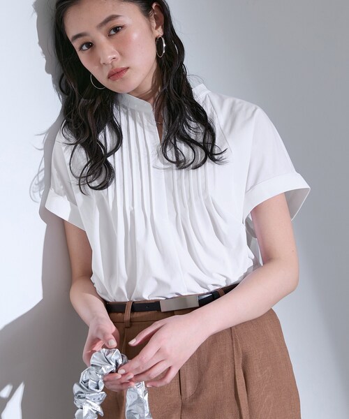 INDIVI(インディヴィ)の「【撥水/UVケア/SETUP可能】軽量タックスキッパーブラウス(シャツ/ブラウス・レディース・ベージュ/ブルー系その他/ブラック/ホワイト・05/13/15 /38/34/19)」の19枚目の写真