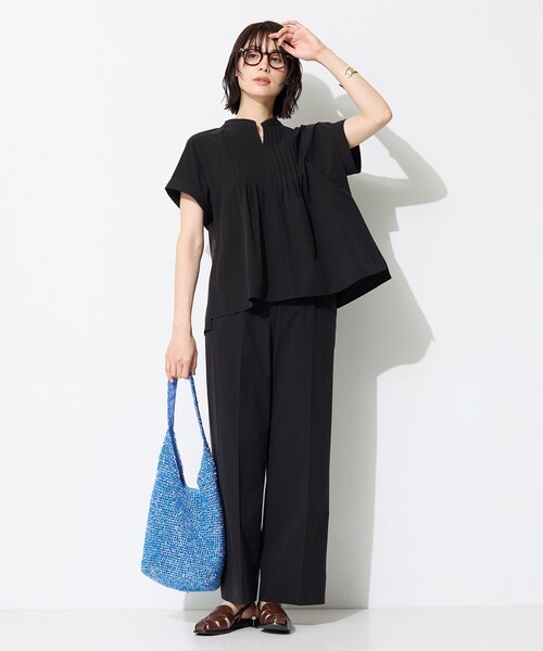 INDIVI(インディヴィ)の「【撥水/UVケア/SETUP可能】軽量タックスキッパーブラウス(シャツ/ブラウス・レディース・ベージュ/ブルー系その他/ブラック/ホワイト・05/13/15 /38/34/19)」の19枚目の写真