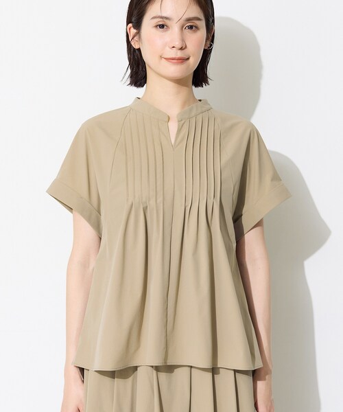 INDIVI(インディヴィ)の「【撥水/UVケア/SETUP可能】軽量タックスキッパーブラウス(シャツ/ブラウス・レディース・ベージュ/ブルー系その他/ブラック/ホワイト・05/13/15 /38/34/19)」の12枚目の写真
