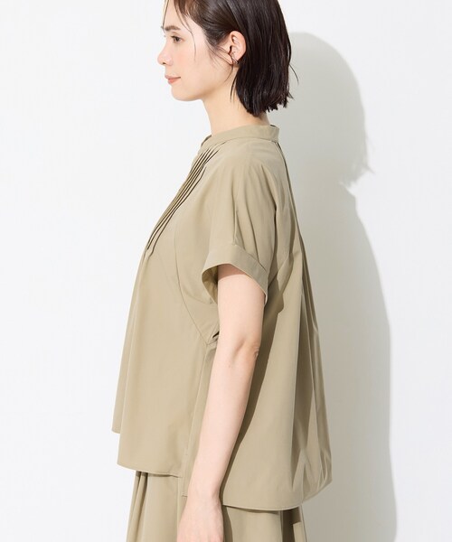 INDIVI(インディヴィ)の「【撥水/UVケア/SETUP可能】軽量タックスキッパーブラウス(シャツ/ブラウス・レディース・ベージュ/ブルー系その他/ブラック/ホワイト・05/13/15 /38/34/19)」の13枚目の写真