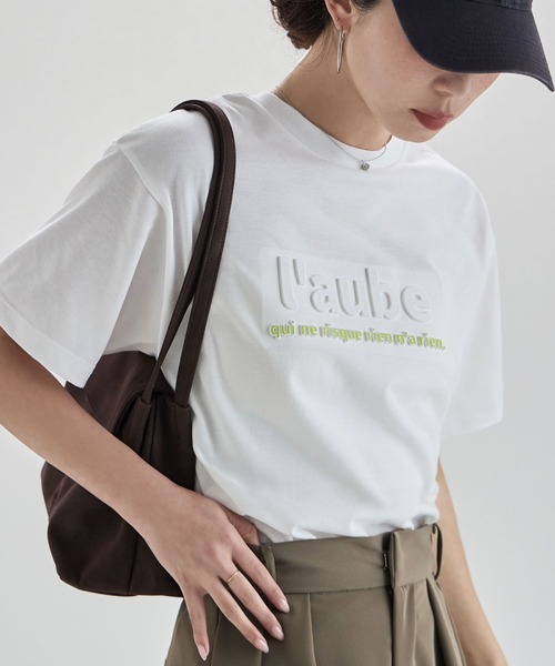 etoll.(エトル)の「UVカット&接触冷感 3DエンボスロゴTシャツ(Tシャツ/カットソー・レディース・イエロー/オフホワイト/ブラック/チャコール・FREE)」の1枚目の写真