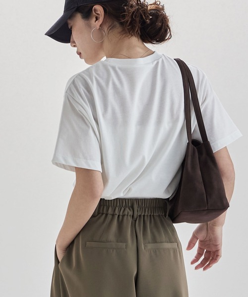 etoll.(エトル)の「UVカット&接触冷感 3DエンボスロゴTシャツ(Tシャツ/カットソー・レディース・イエロー/オフホワイト/ブラック/チャコール・FREE)」の13枚目の写真