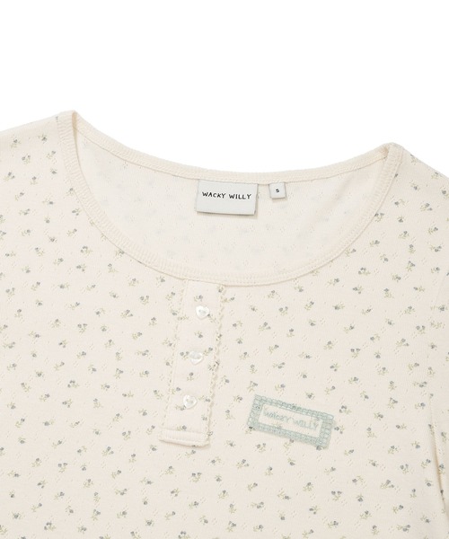 Wacky WiLLy（ワッキーウィリー）の「WOMEN'S HENRY NECK EYELET SHORT SLEEVE T-SHIRT（Tシャツ/カットソー・レディース・クリーム/グレー・SMALL/MEDIUM）」の5枚目の写真