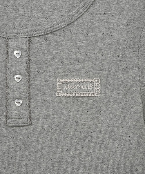 Wacky WiLLy（ワッキーウィリー）の「WOMEN'S HENRY NECK EYELET SHORT SLEEVE T-SHIRT（Tシャツ/カットソー・レディース・クリーム/グレー・SMALL/MEDIUM）」の14枚目の写真