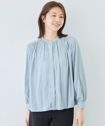 パウダーサテンブラウス