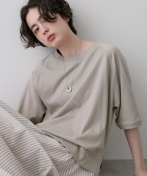 Dessin(デッサン)の「【UVカット/接触冷感】フォルムカットソー5分袖(Tシャツ/カットソー・レディース・ナチュラル/ホワイト系/イエロー系その他/ピンク系/ホワイト系その他3・00/01/02/03)」の3枚目の写真