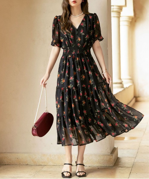 &soiree(アンドソワレ)の「花柄Vネック半袖シアーワンピース(ワンピース・レディース・ブラック・MEDIUM/LARGE/X-LARGE)」の5枚目の写真